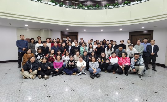 2024年1月13日，藥業(yè)公司舉辦2023年度總結(jié)表彰暨“平行起飛”主題年會(huì)_副本.jpg